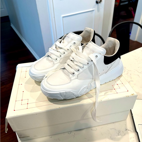 Alexander McQueen Court Sneakers, size 39.5 (US size 9) - Picture 1 of 12